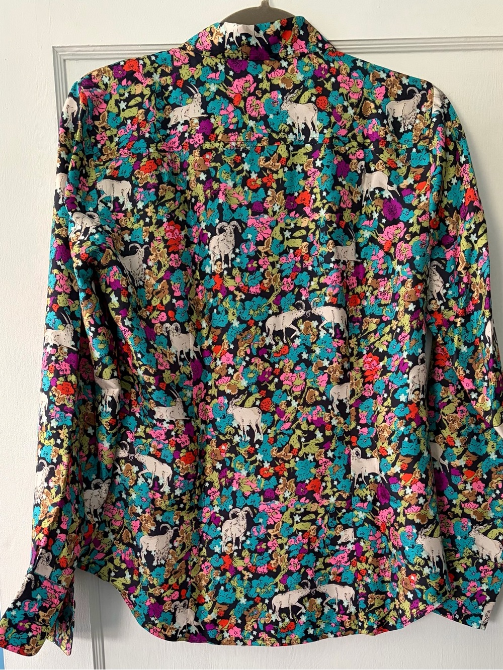 NWT J. Crew Collection Silk Twill Shirt in Grazing Goats Print size 4 - Picture 5 of 5